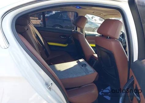 2007 BMW 335Xi z USA, uszkodzony, nr VIN WBAVD53507A007353